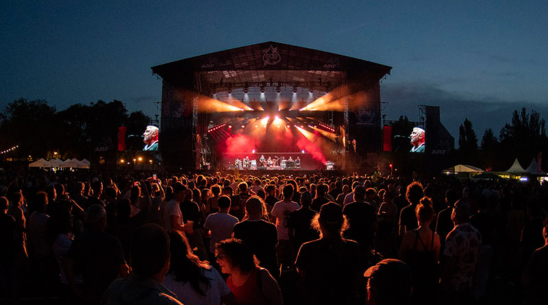 El festival azkena es el más destacado de vitoria. Reserva tu hotel en Habitaka, Hogares de Paso para disfrutarlo.