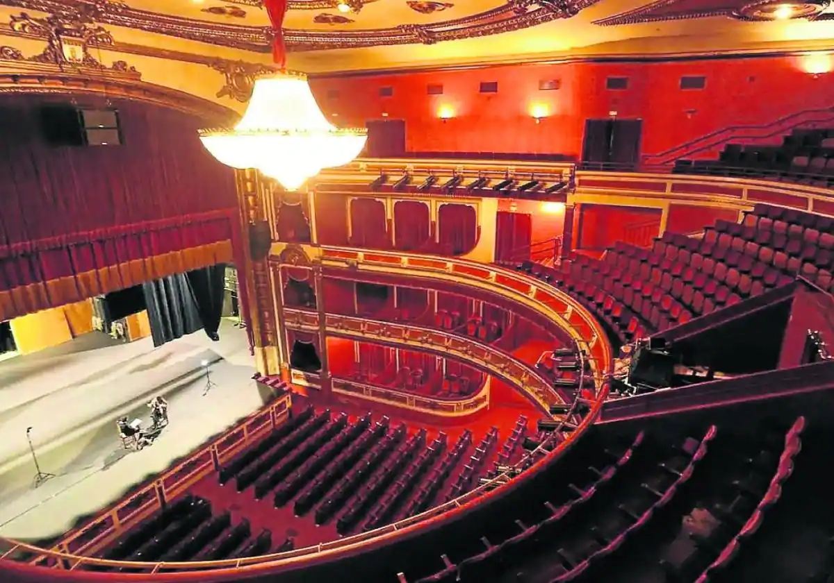 Teatro principal Vitoria a 5 minutos de su estancia en Habitaka, Hogares de Paso